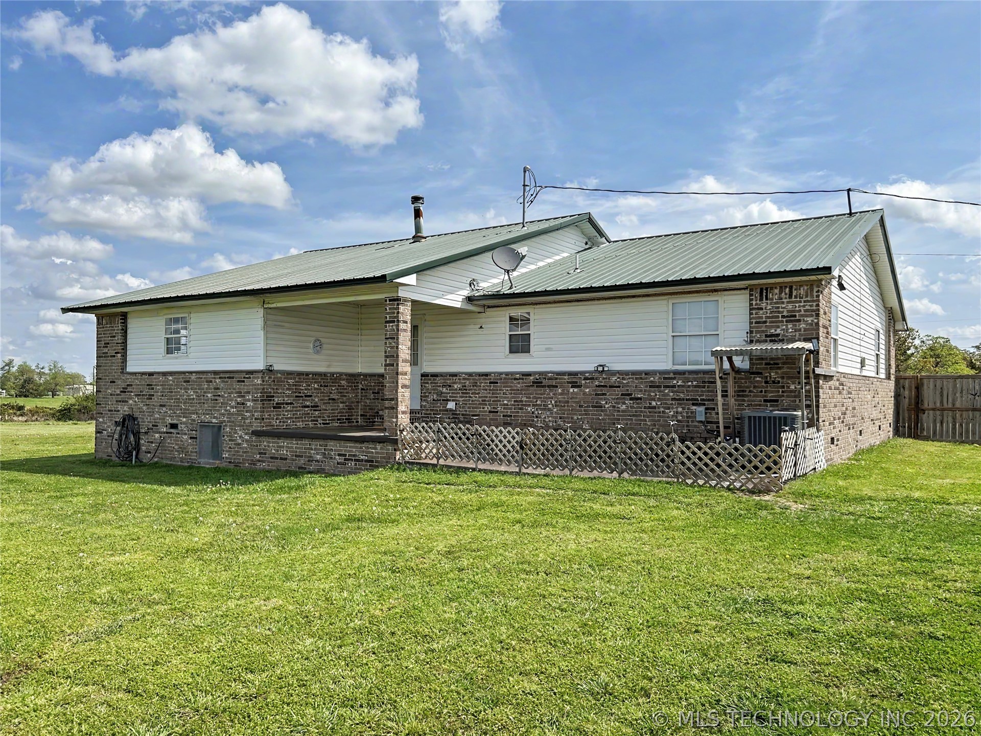 21127 S 590 Road Welling OK 74471