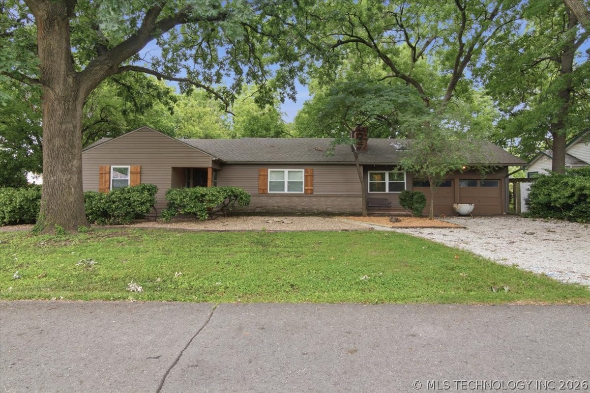 1440 E 55th Place Tulsa OK 74105