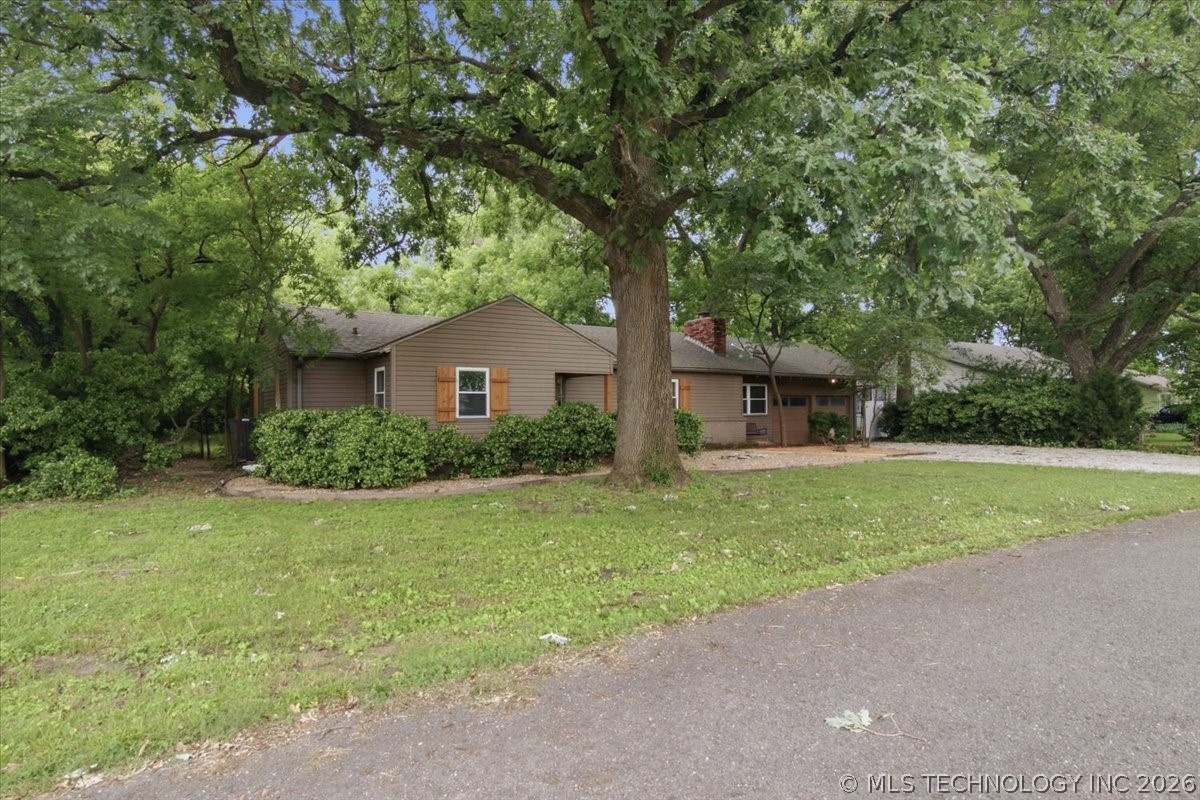 1440 E 55th Place Tulsa OK 74105