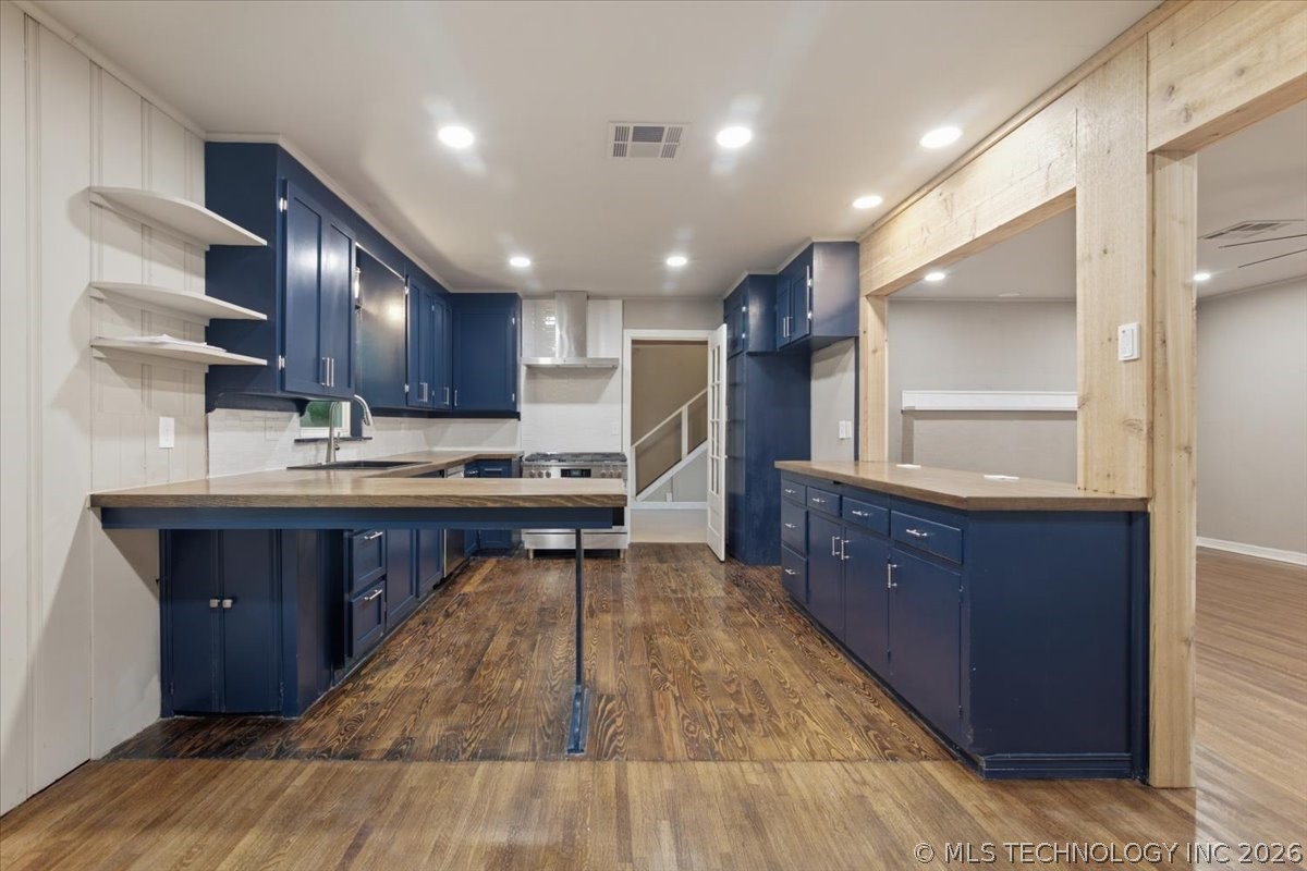 1440 E 55th Place Tulsa OK 74105