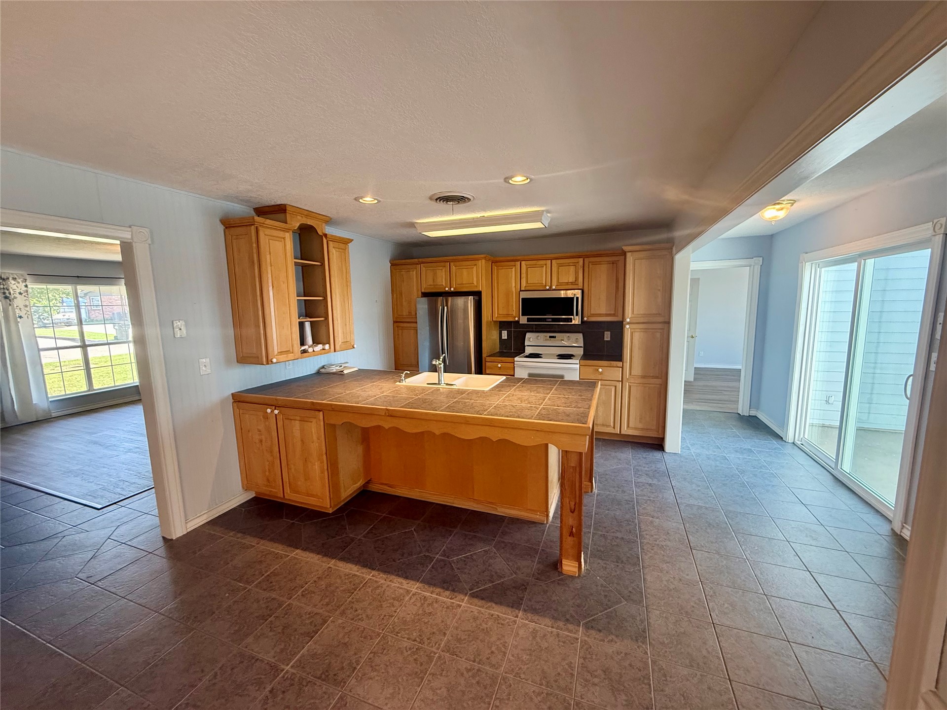 1215 Wade Wells Drive Henryetta OK 74437