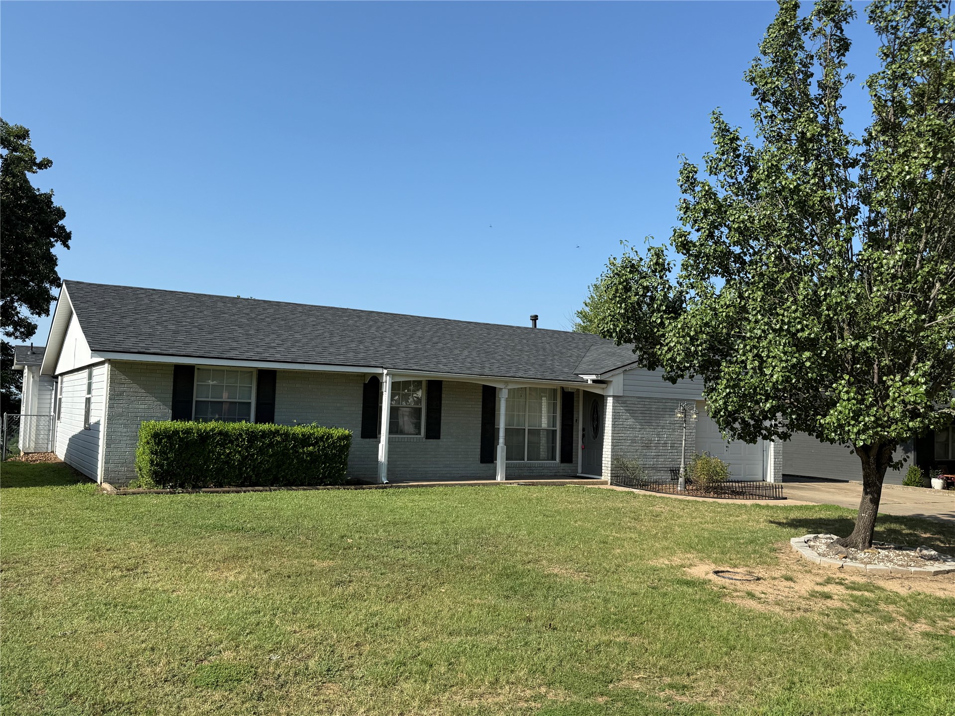 1215 Wade Wells Drive Henryetta OK 74437