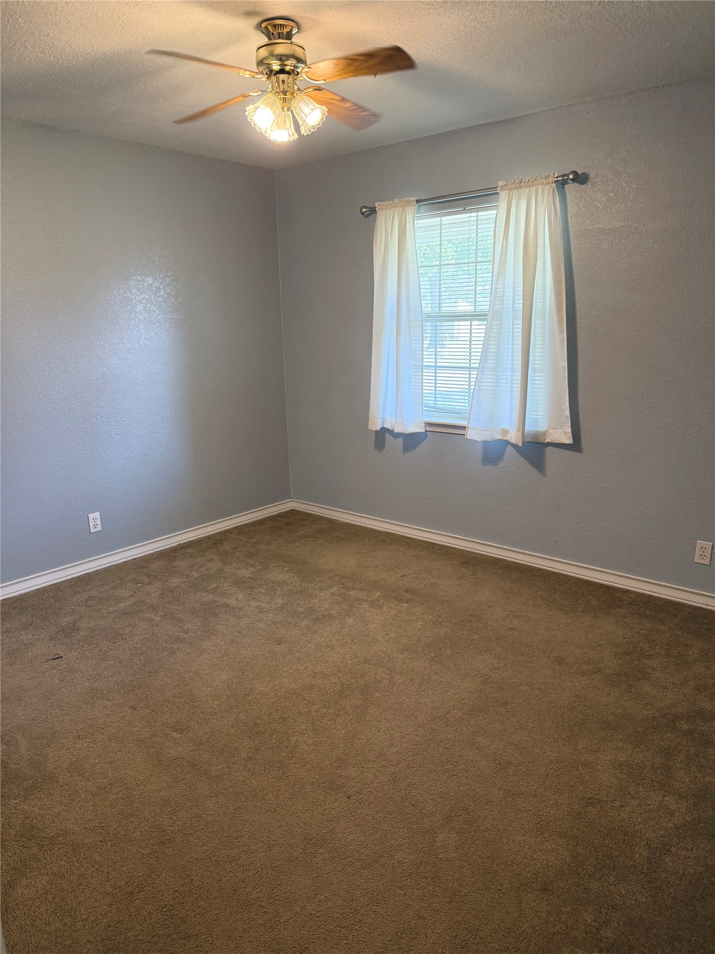 1215 Wade Wells Drive Henryetta OK 74437