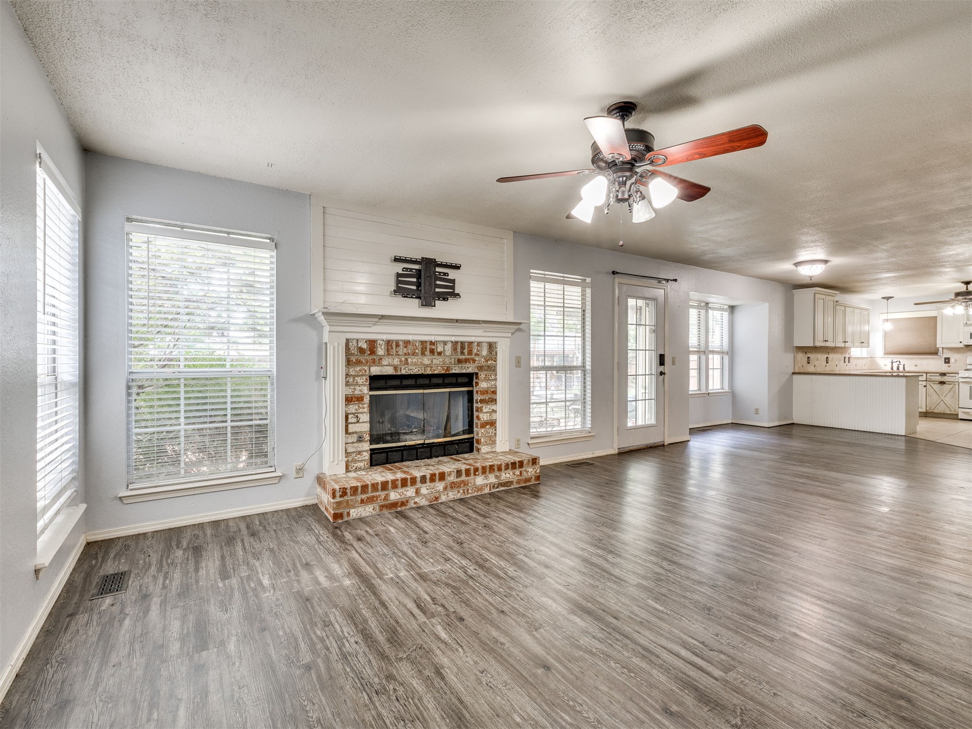 2411 W Kent Street Broken Arrow OK 74012