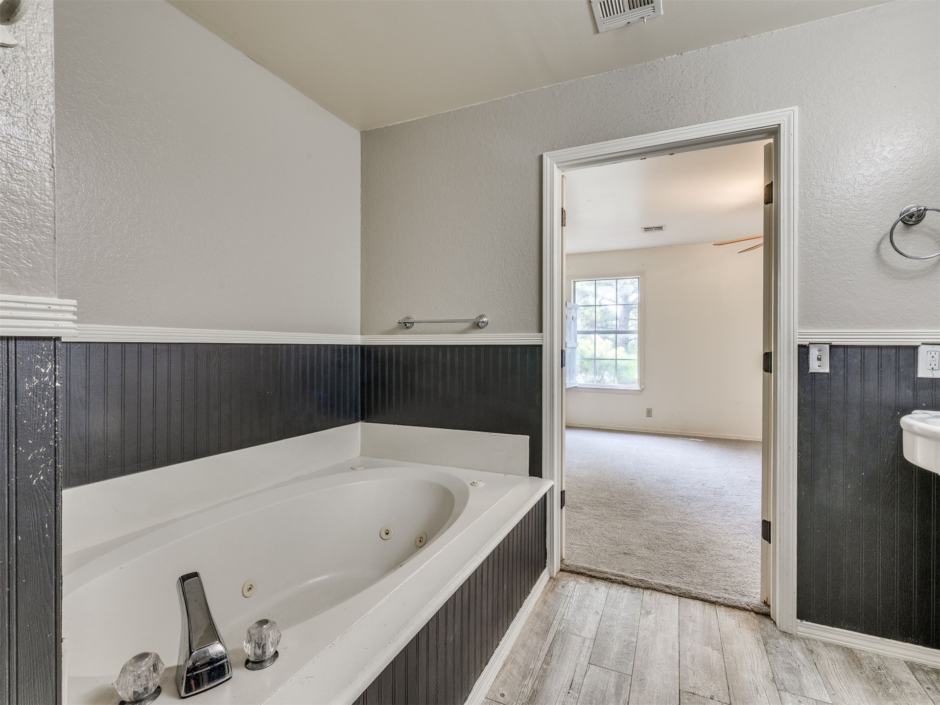2411 W Kent Street Broken Arrow OK 74012