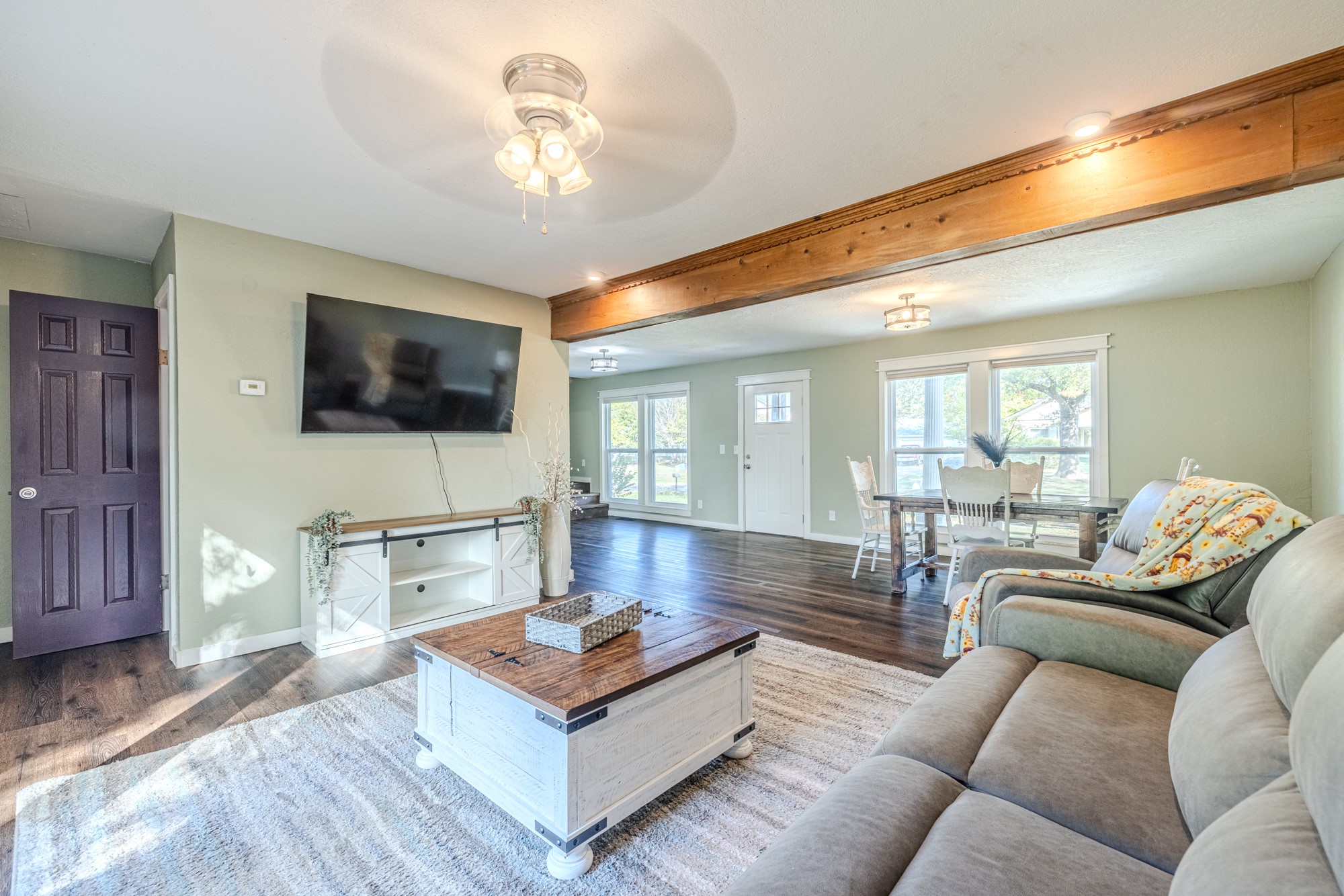 1611 W Broadway Street Collinsville OK 74021