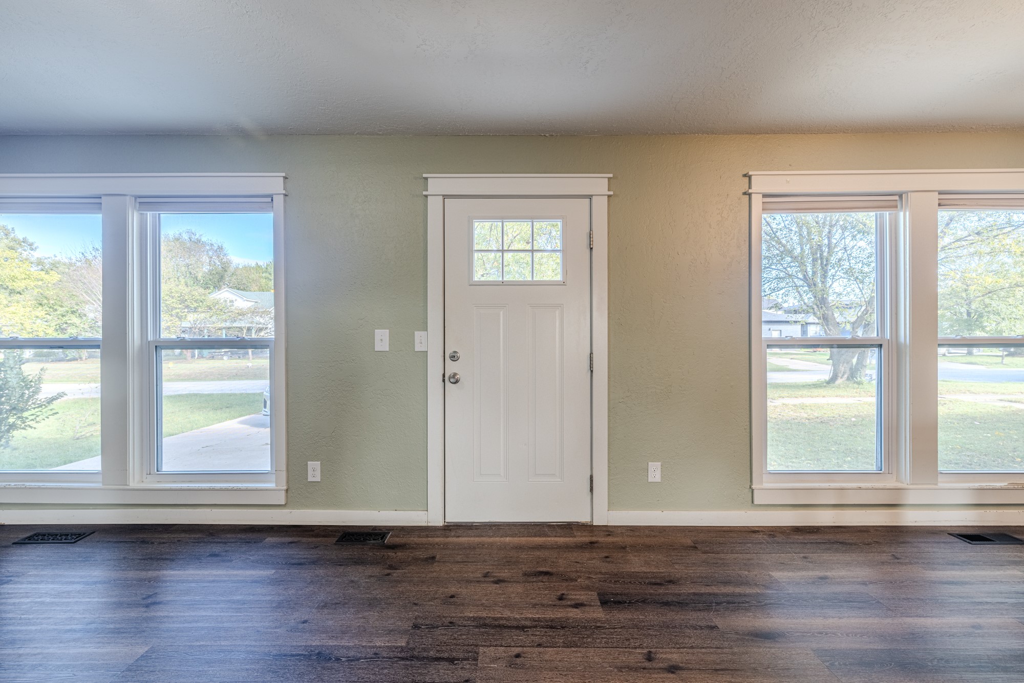 1611 W Broadway Street Collinsville OK 74021
