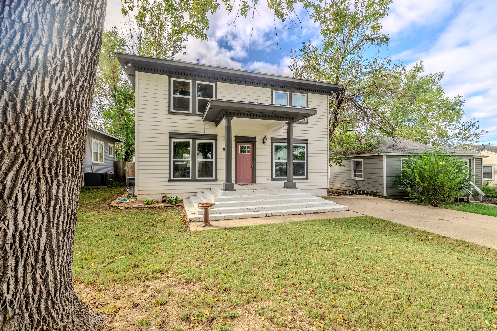 1611 W Broadway Street Collinsville OK 74021
