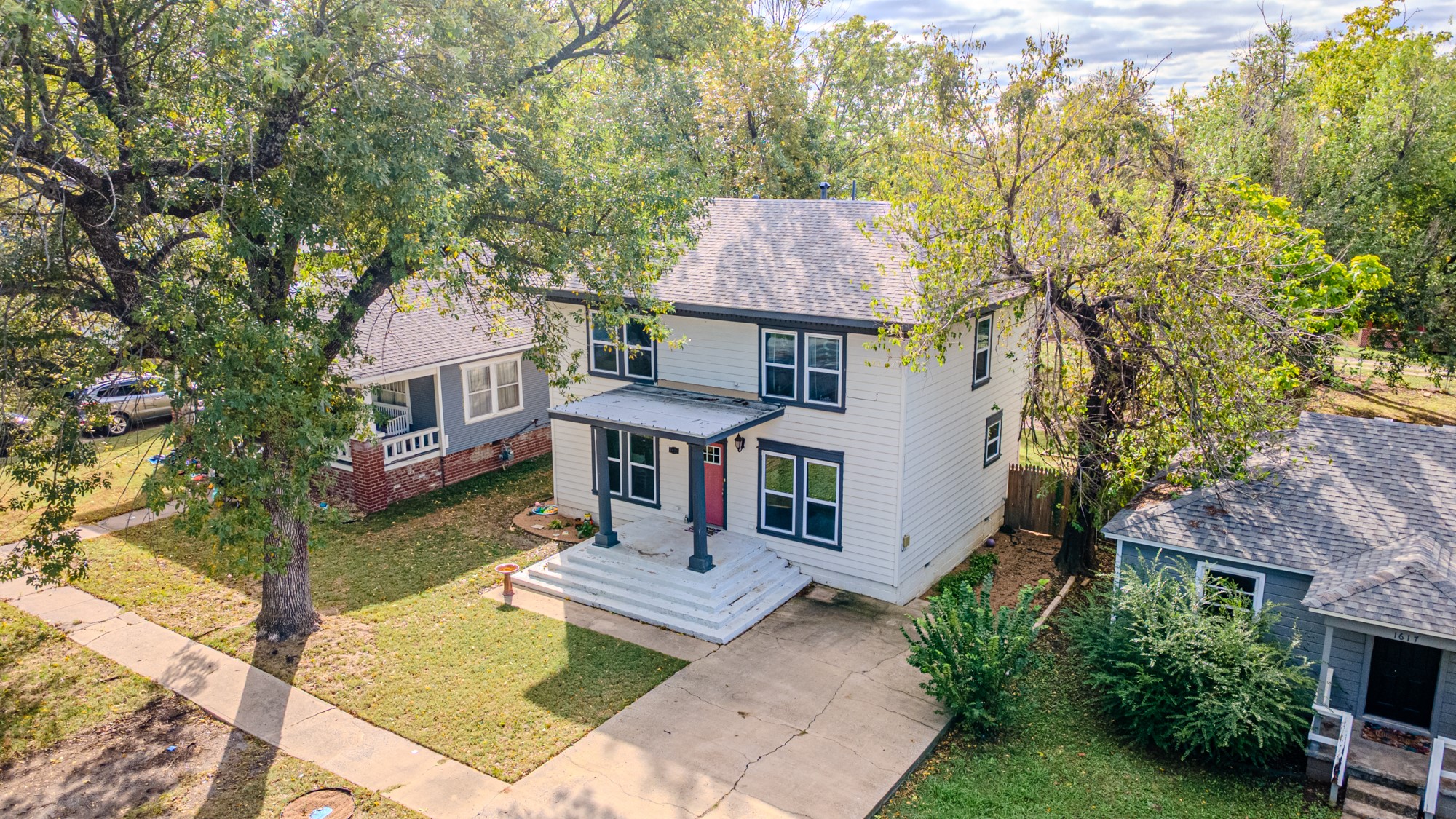 1611 W Broadway Street Collinsville OK 74021