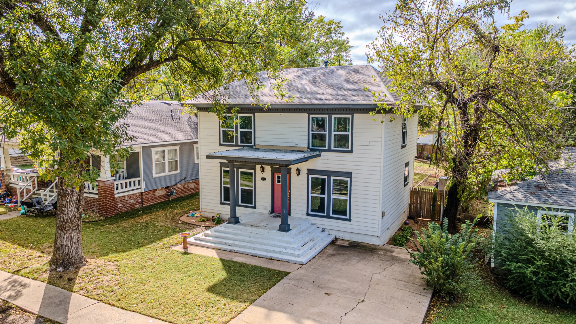 1611 W Broadway Street Collinsville OK 74021