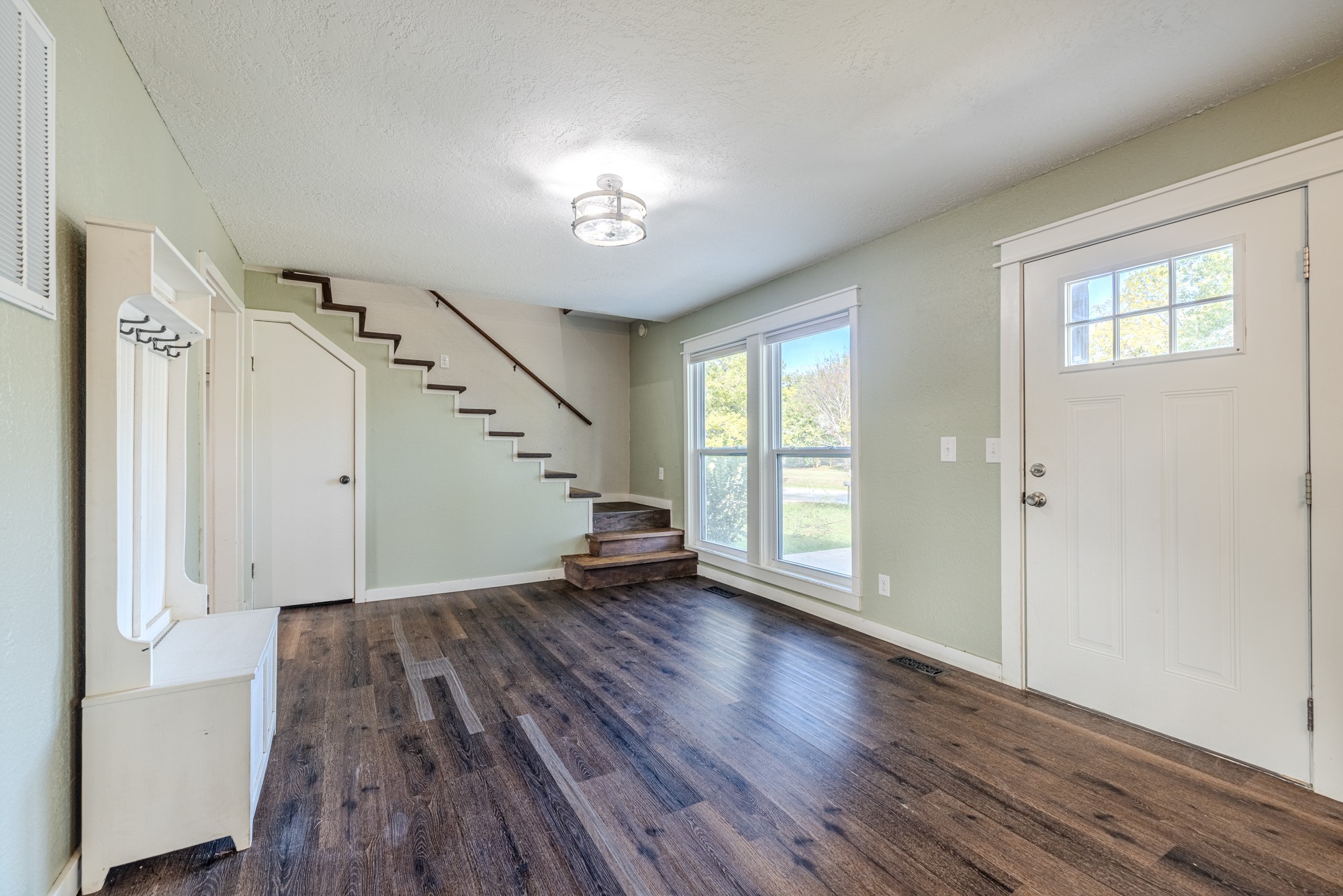 1611 W Broadway Street Collinsville OK 74021