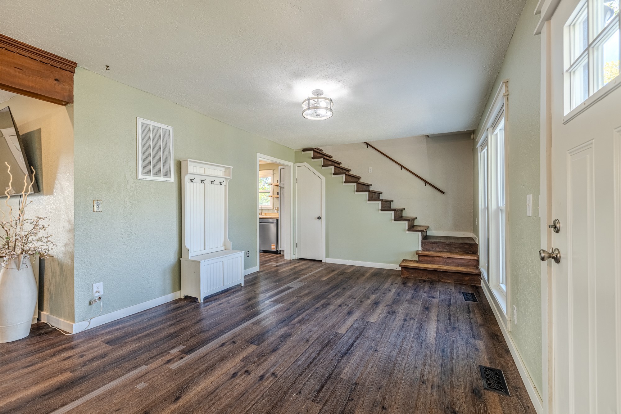 1611 W Broadway Street Collinsville OK 74021