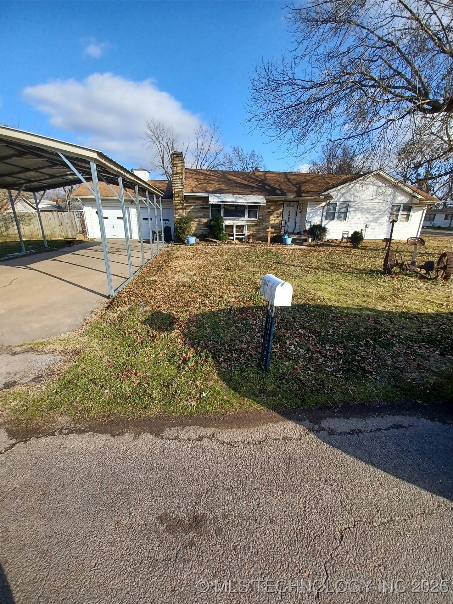 722 SW 4th Checotah OK 74426