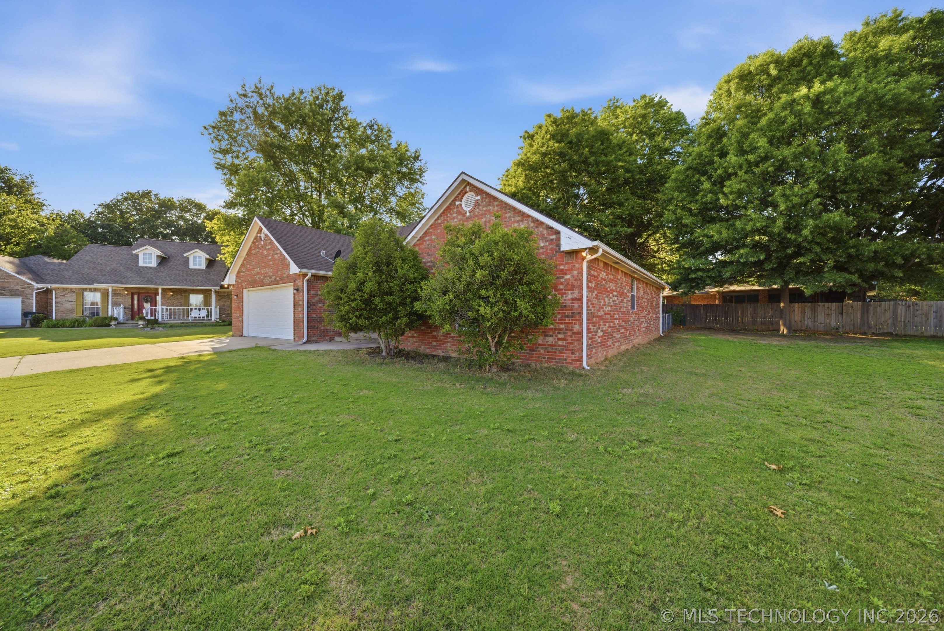 2203 Fieldstone Court S Okmulgee OK 74447