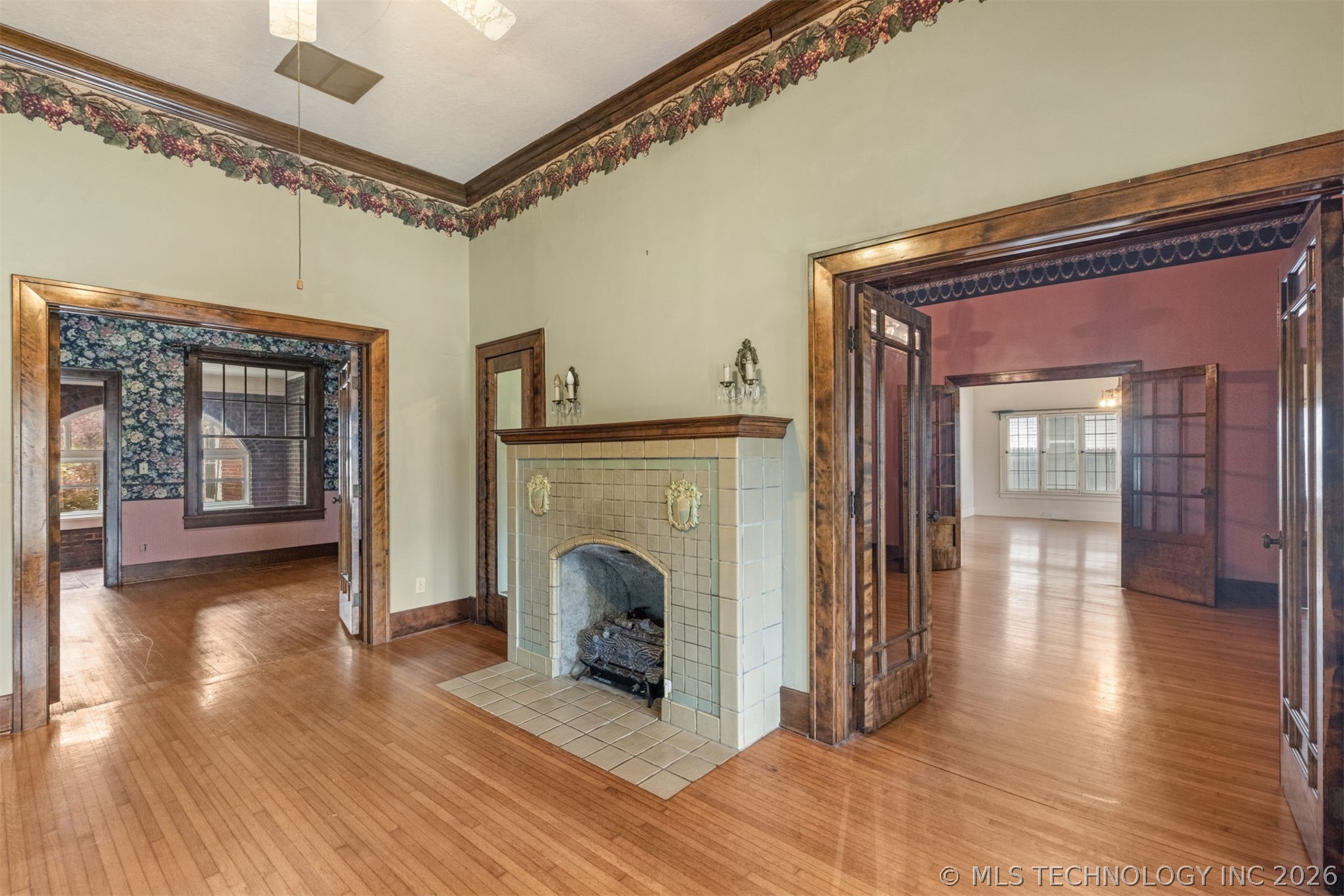 221 W Pecan Street Coweta OK 74429