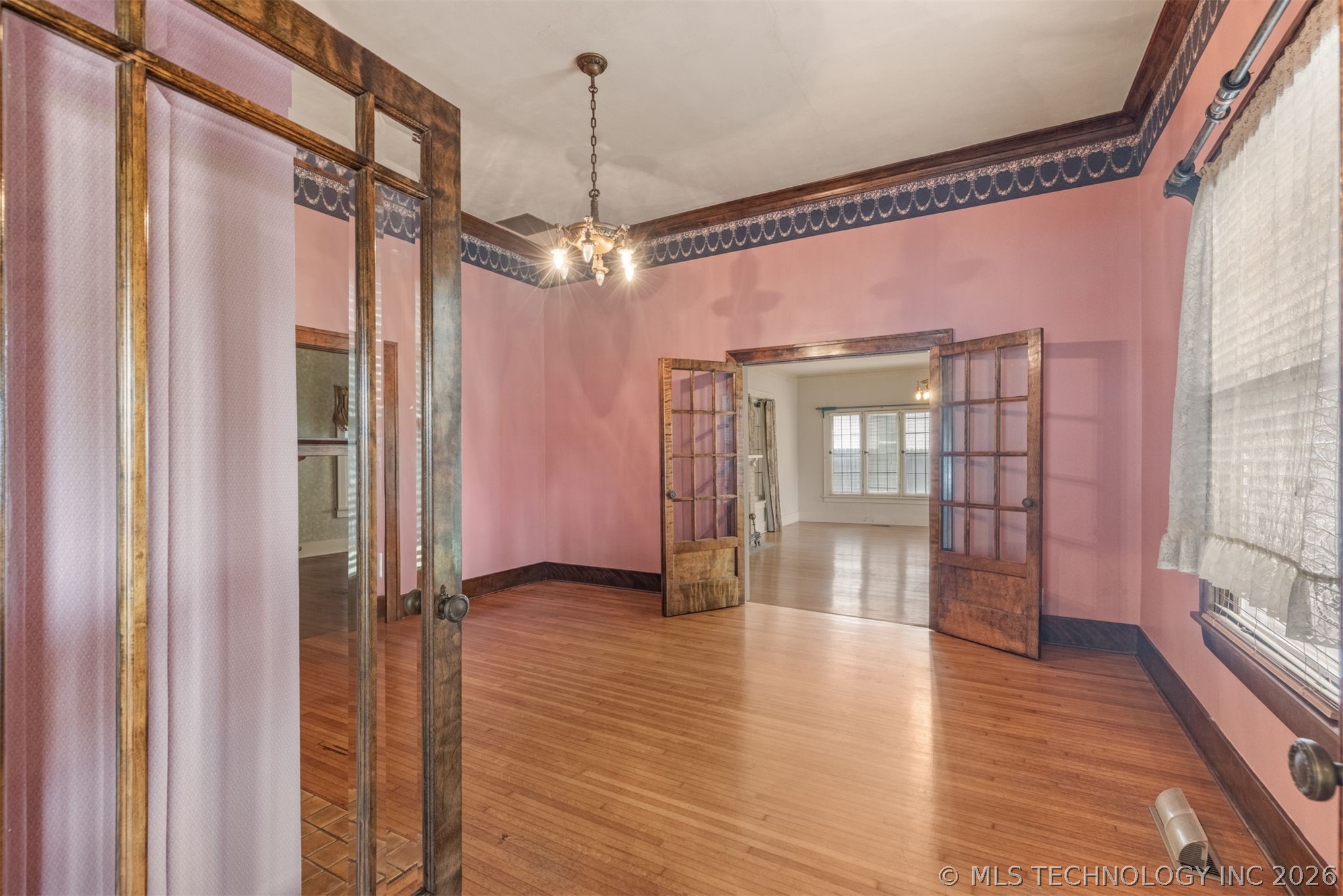 221 W Pecan Street Coweta OK 74429