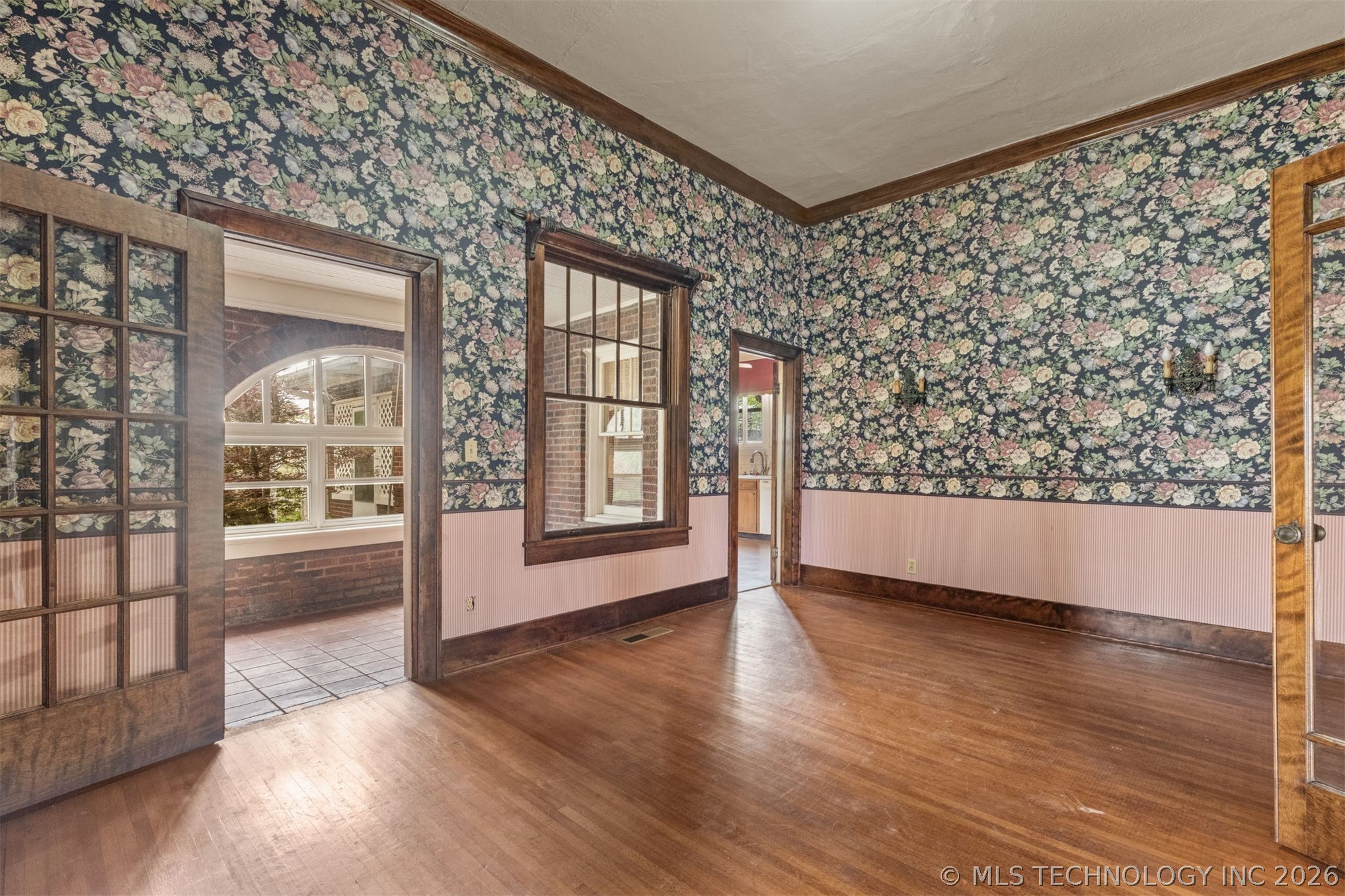 221 W Pecan Street Coweta OK 74429