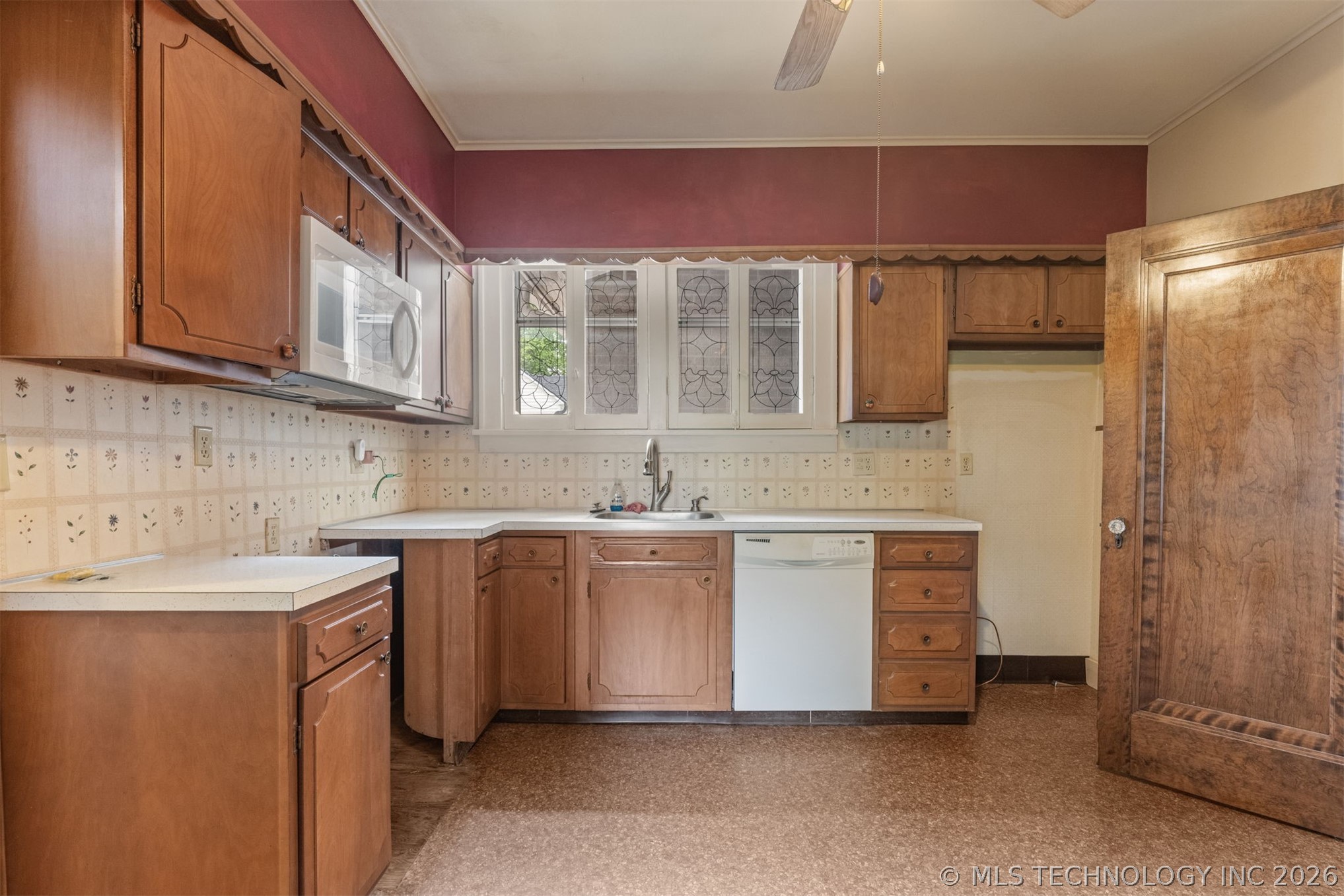 221 W Pecan Street Coweta OK 74429