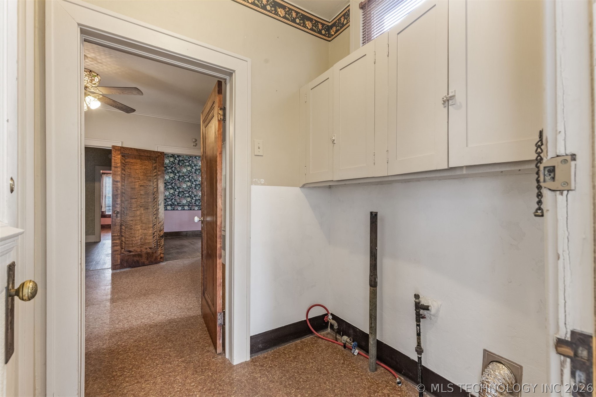 221 W Pecan Street Coweta OK 74429