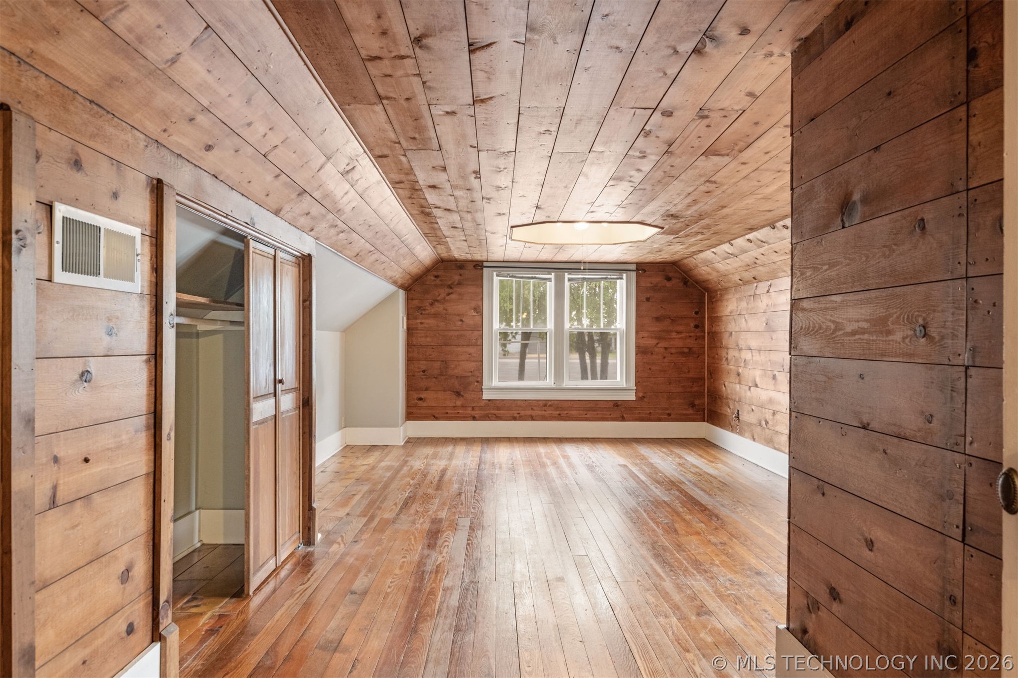 221 W Pecan Street Coweta OK 74429