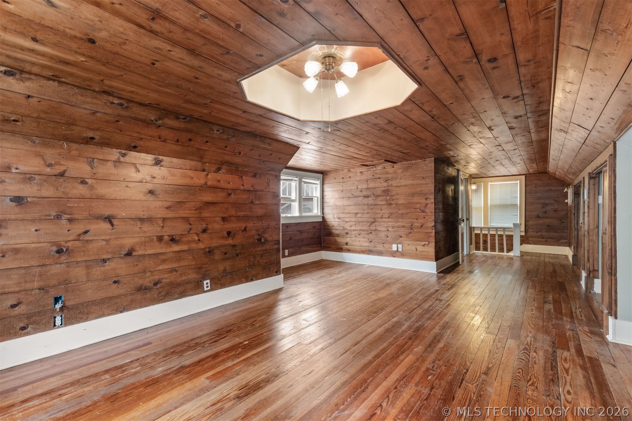 221 W Pecan Street Coweta OK 74429