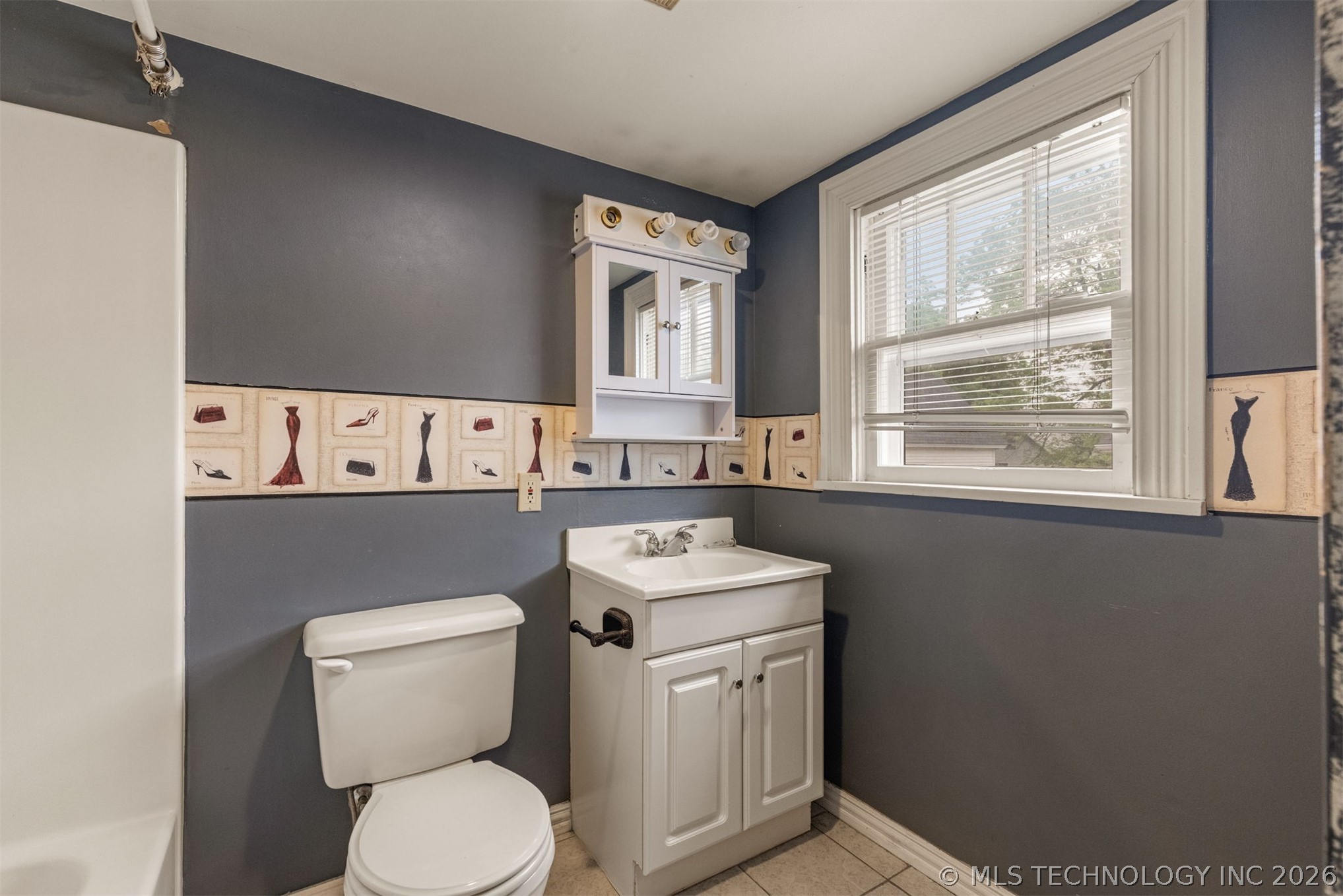 221 W Pecan Street Coweta OK 74429