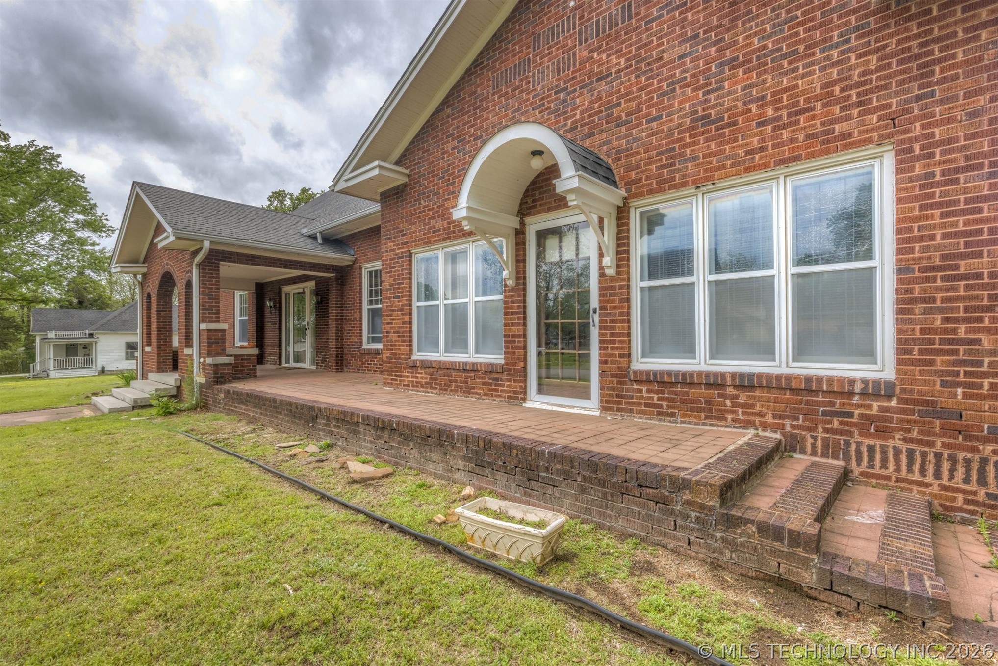 221 W Pecan Street Coweta OK 74429