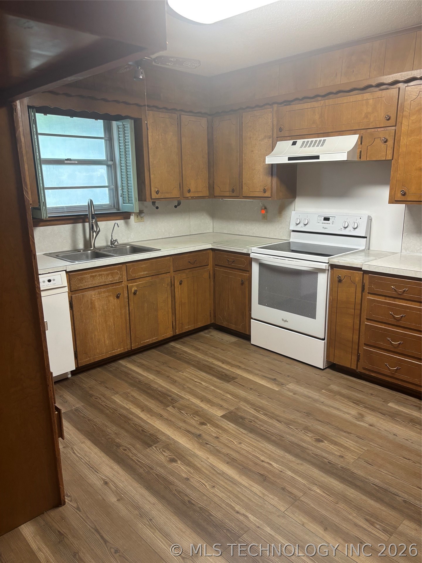 904 S D And H Street Cleveland OK 74020