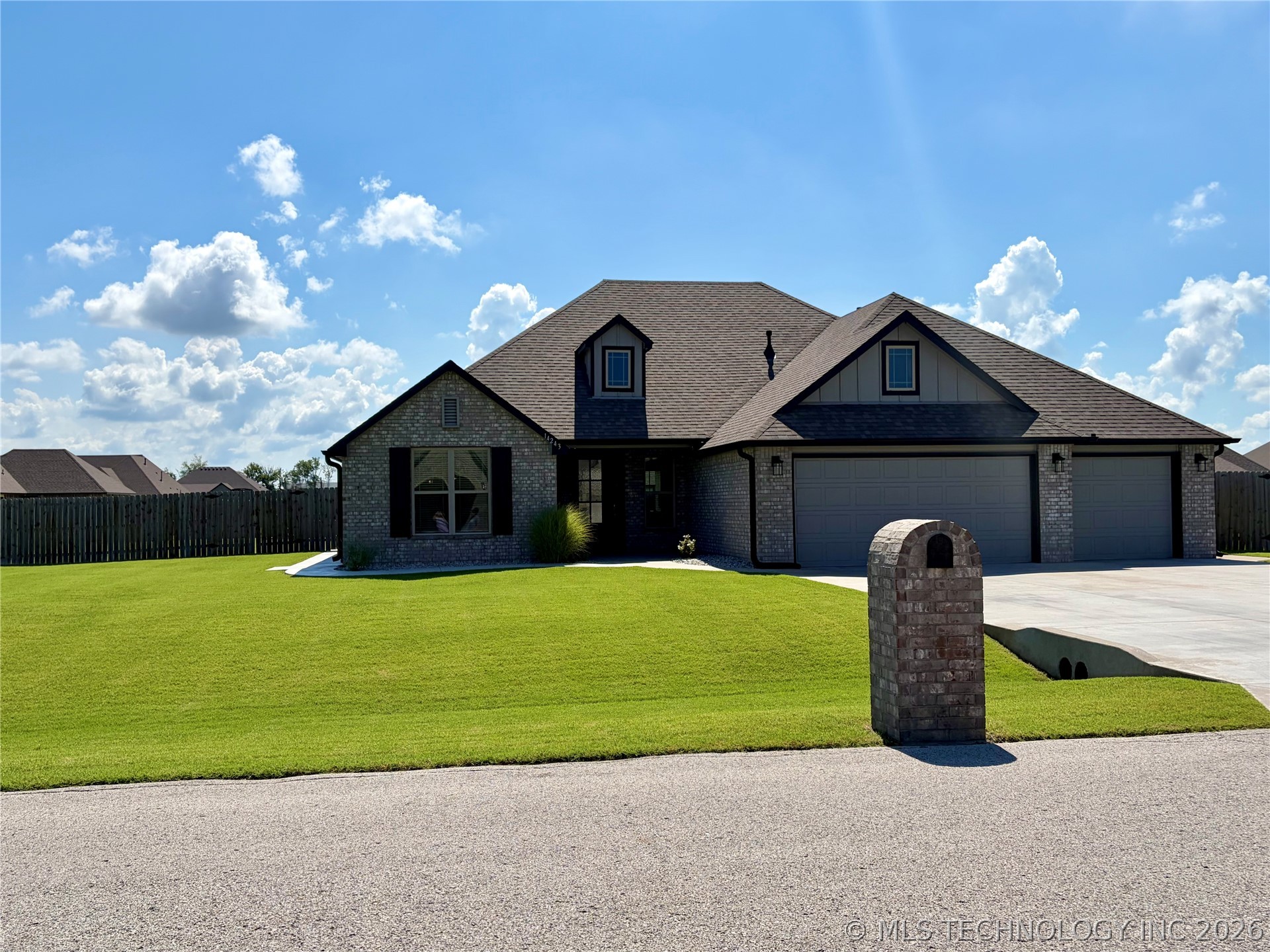 14243 N 70th Eastavenue Collinsville OK 74021