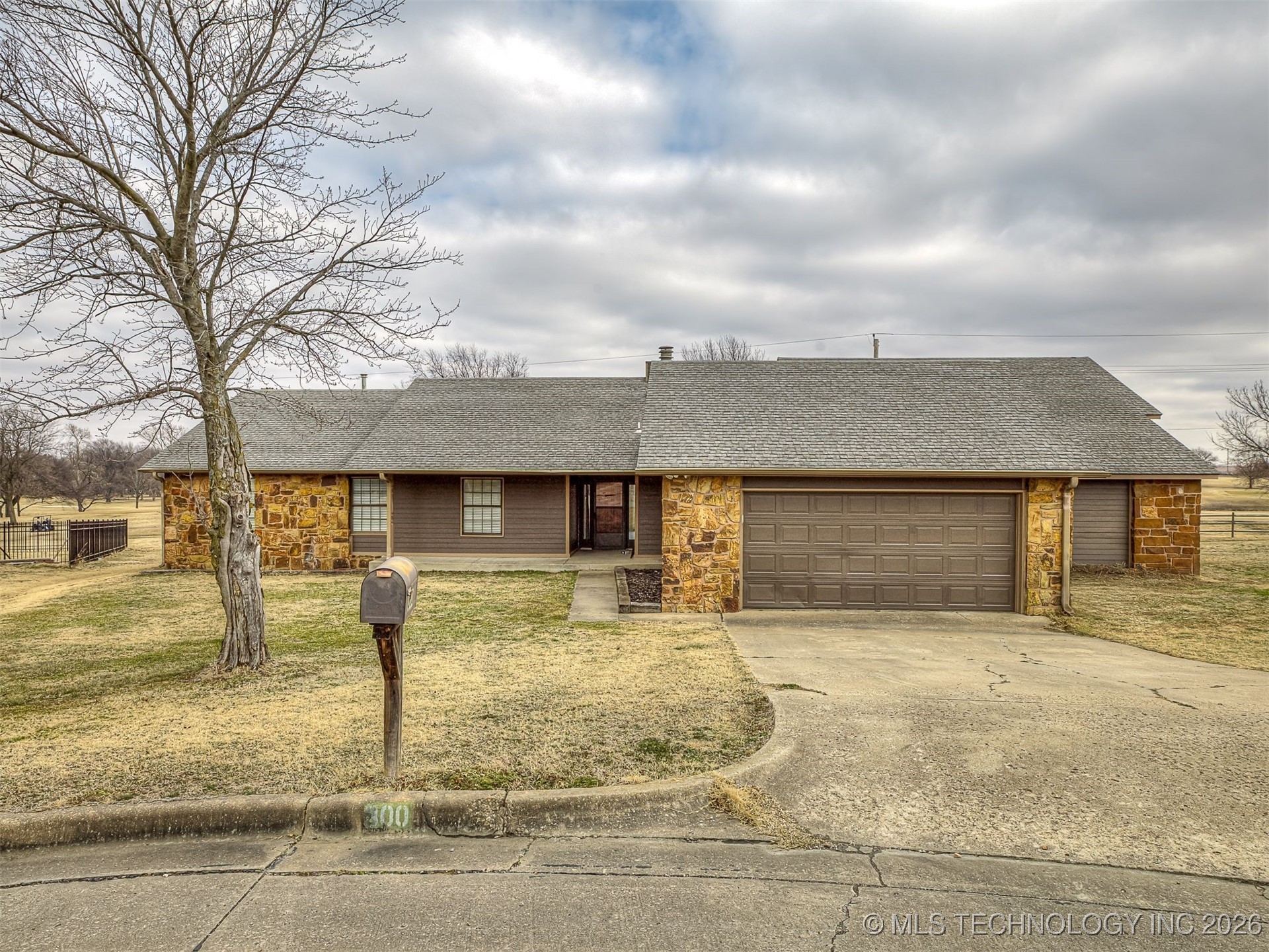 300 Ridgecrest Court Bartlesville OK 74006