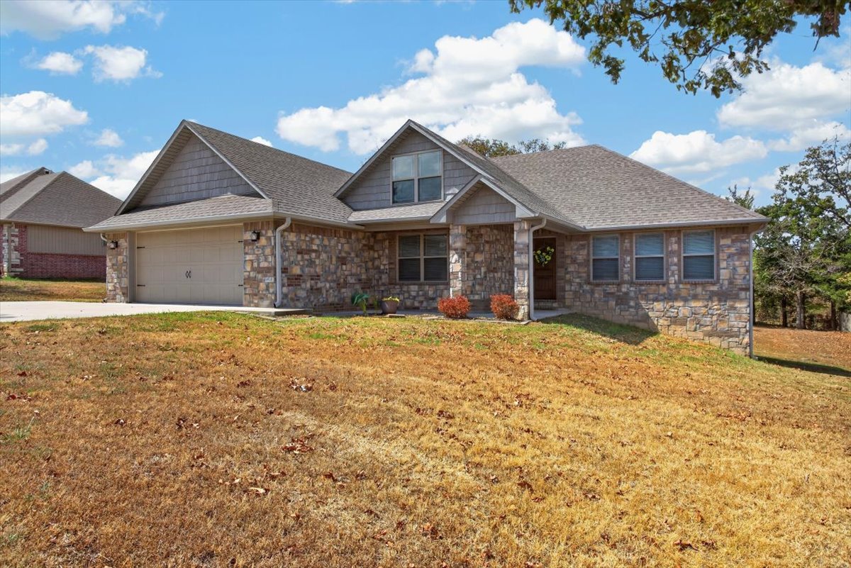 301 Eagle Crest Poteau OK 74953
