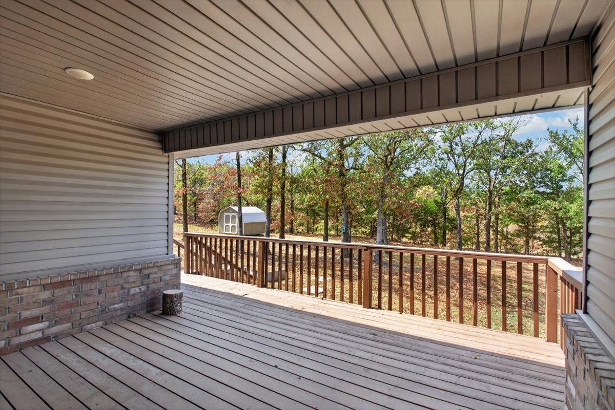 301 Eagle Crest Poteau OK 74953