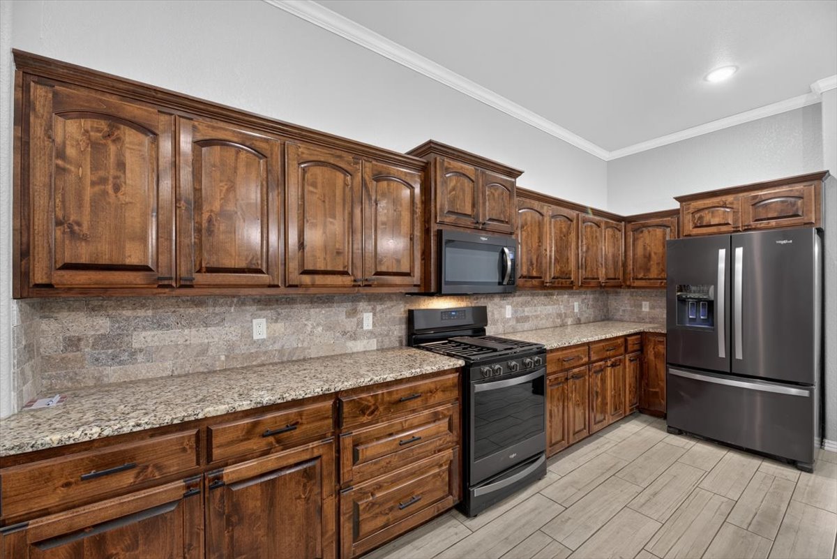 301 Eagle Crest Poteau OK 74953