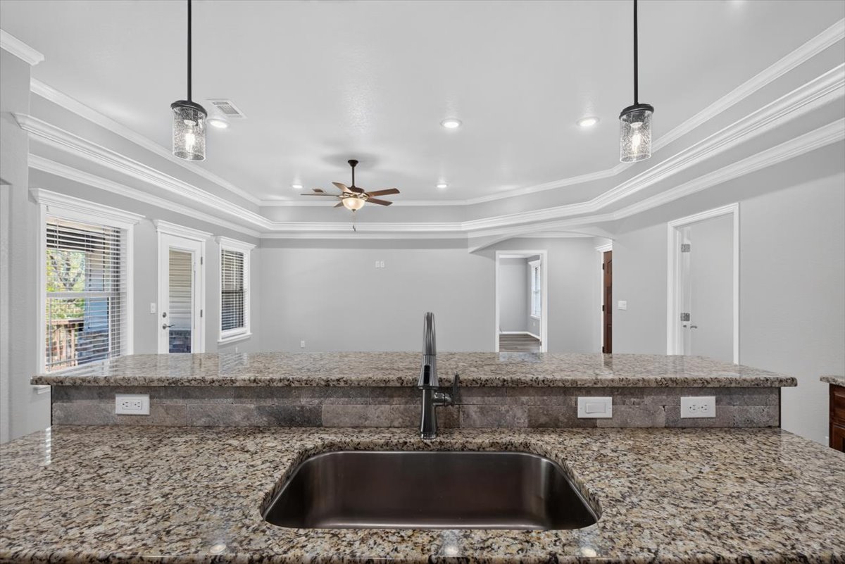 301 Eagle Crest Poteau OK 74953