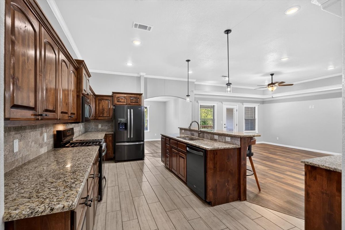 301 Eagle Crest Poteau OK 74953