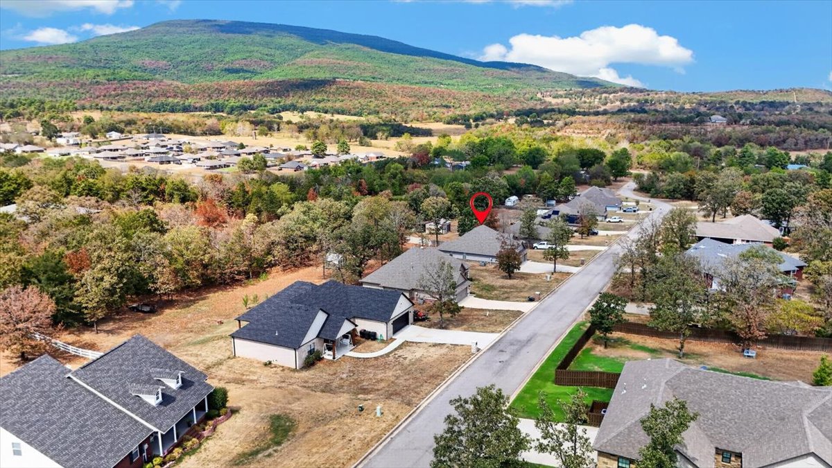 301 Eagle Crest Poteau OK 74953