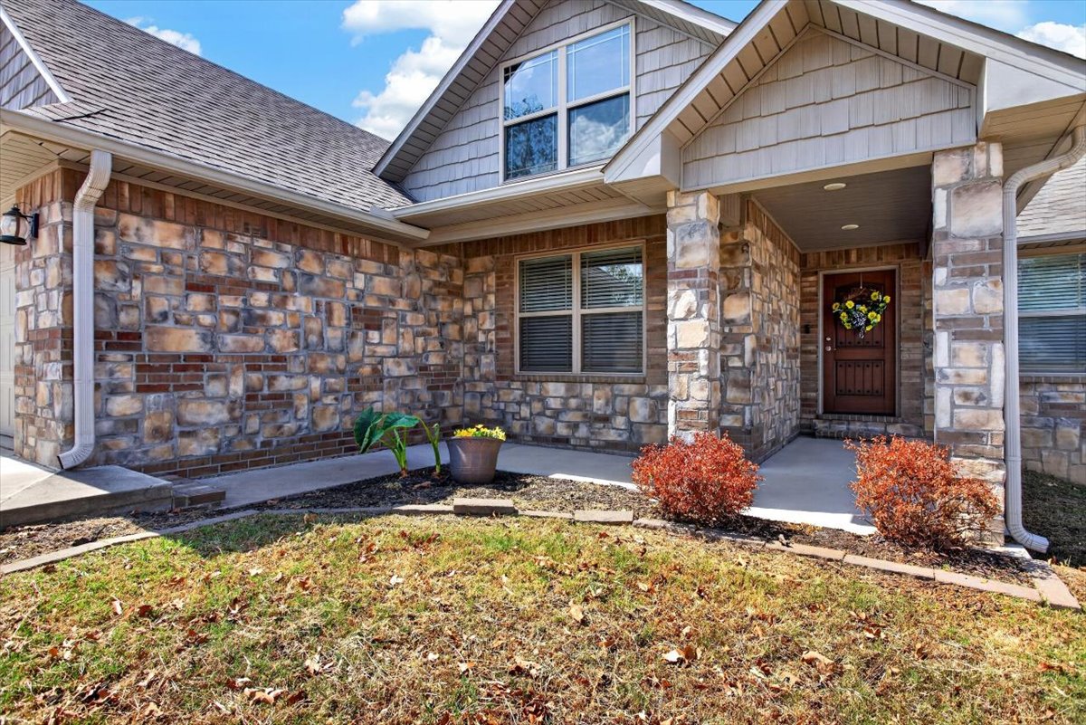 301 Eagle Crest Poteau OK 74953