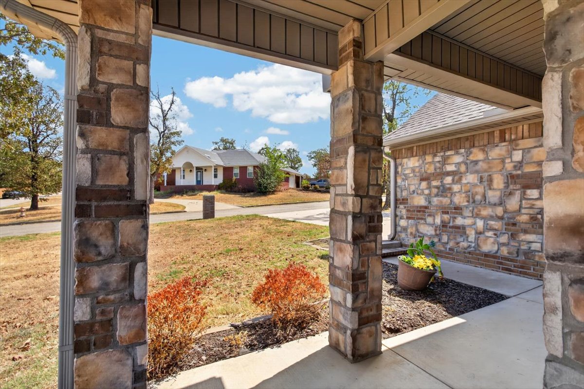 301 Eagle Crest Poteau OK 74953