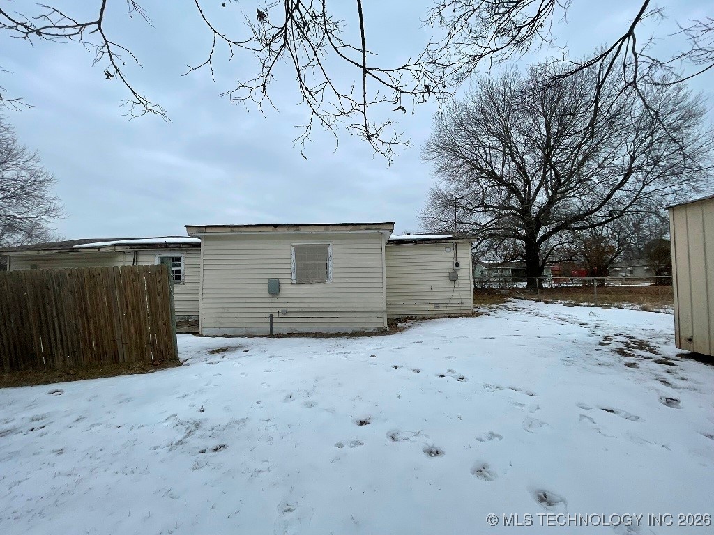807 NW 3rd Street Wagoner OK 74467