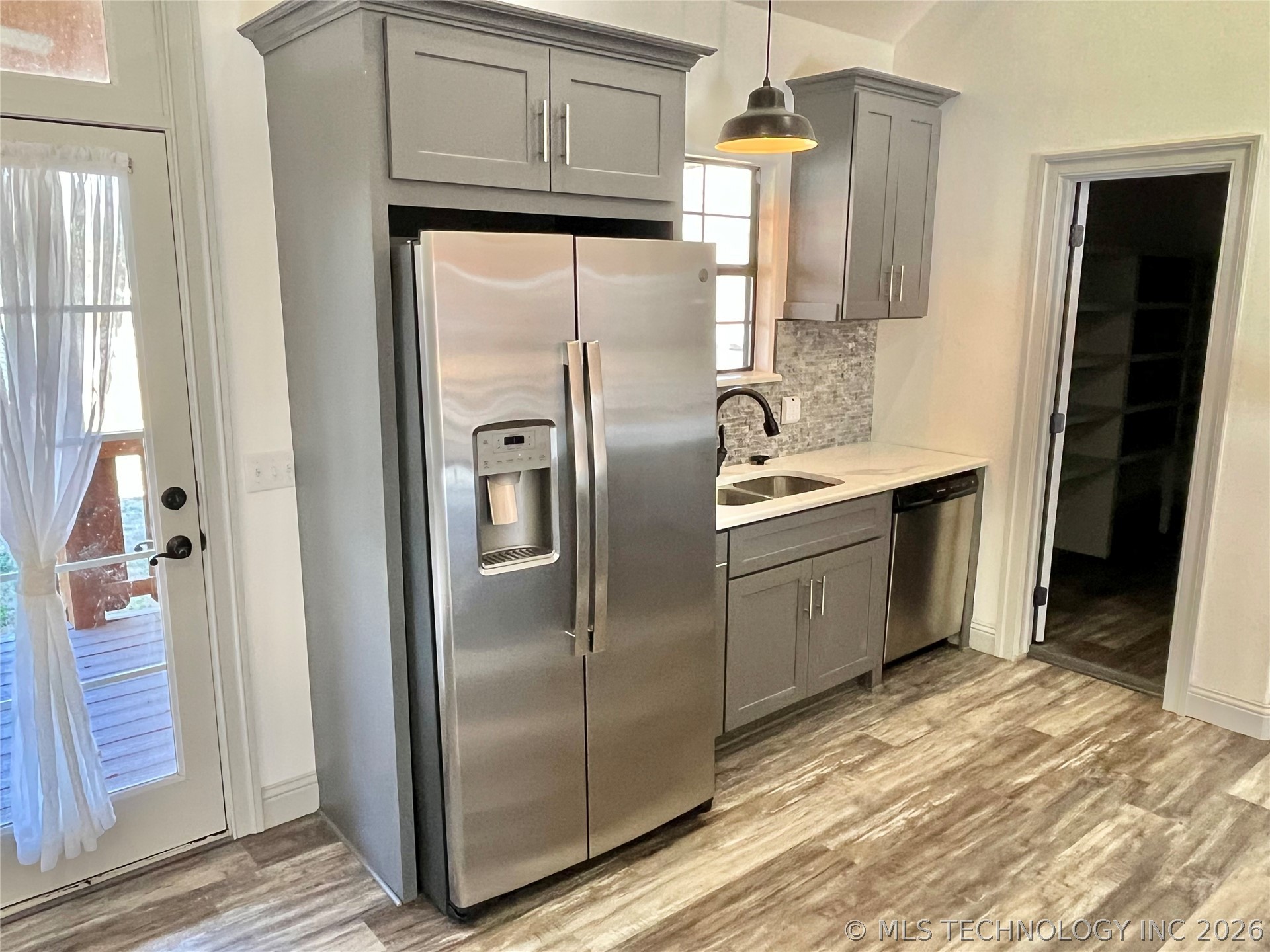 209 9 Avenue Madill OK 73446