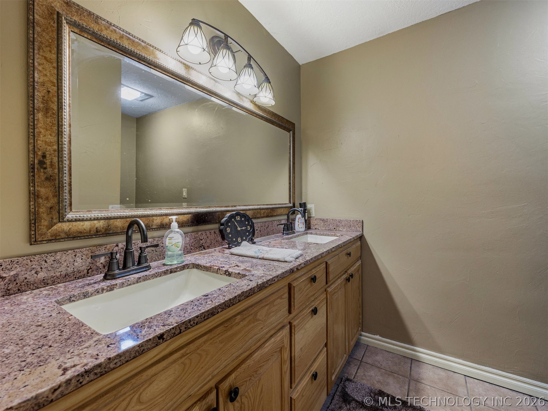 9988 E Northlea Claremore OK 74017