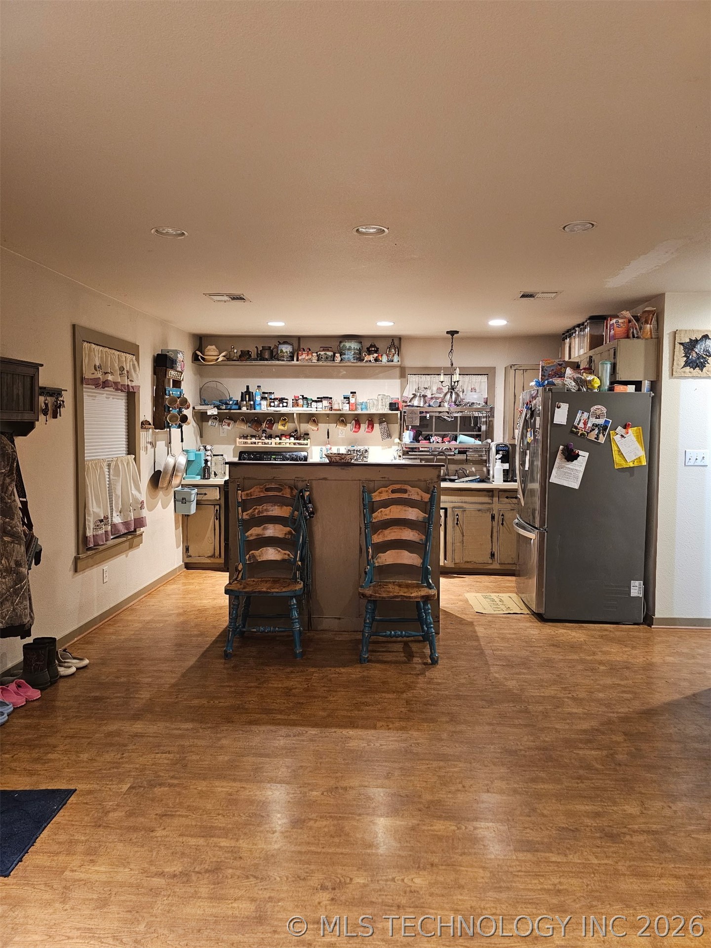 203 E Red Oak Drive Durant OK 74701
