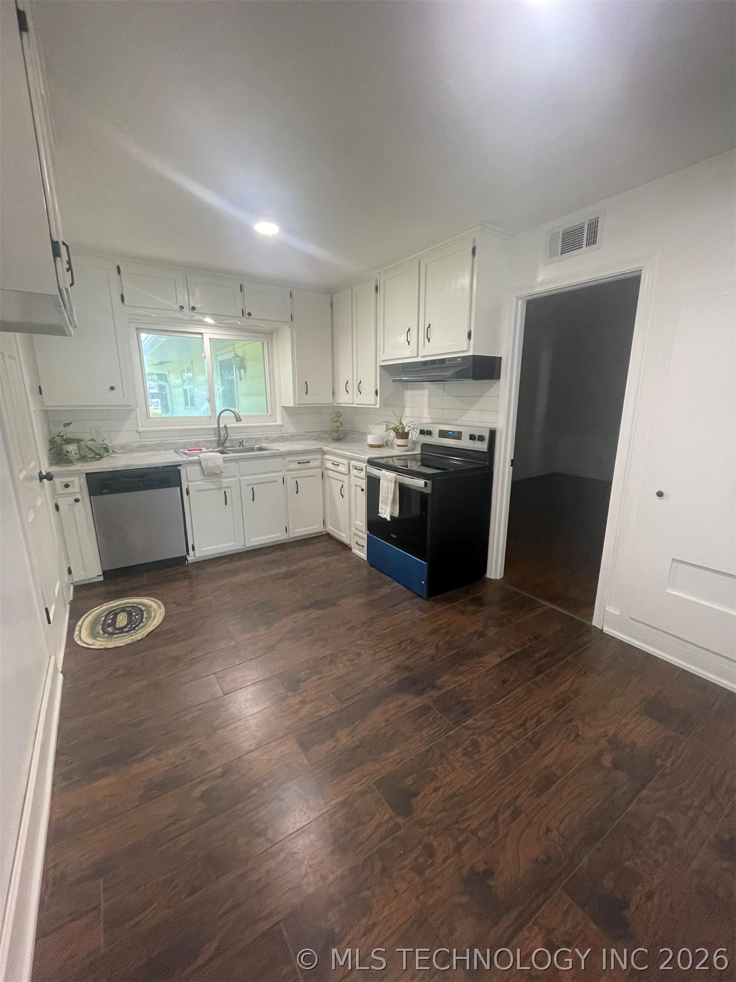 618 SE Wilshire Avenue Bartlesville OK 74006