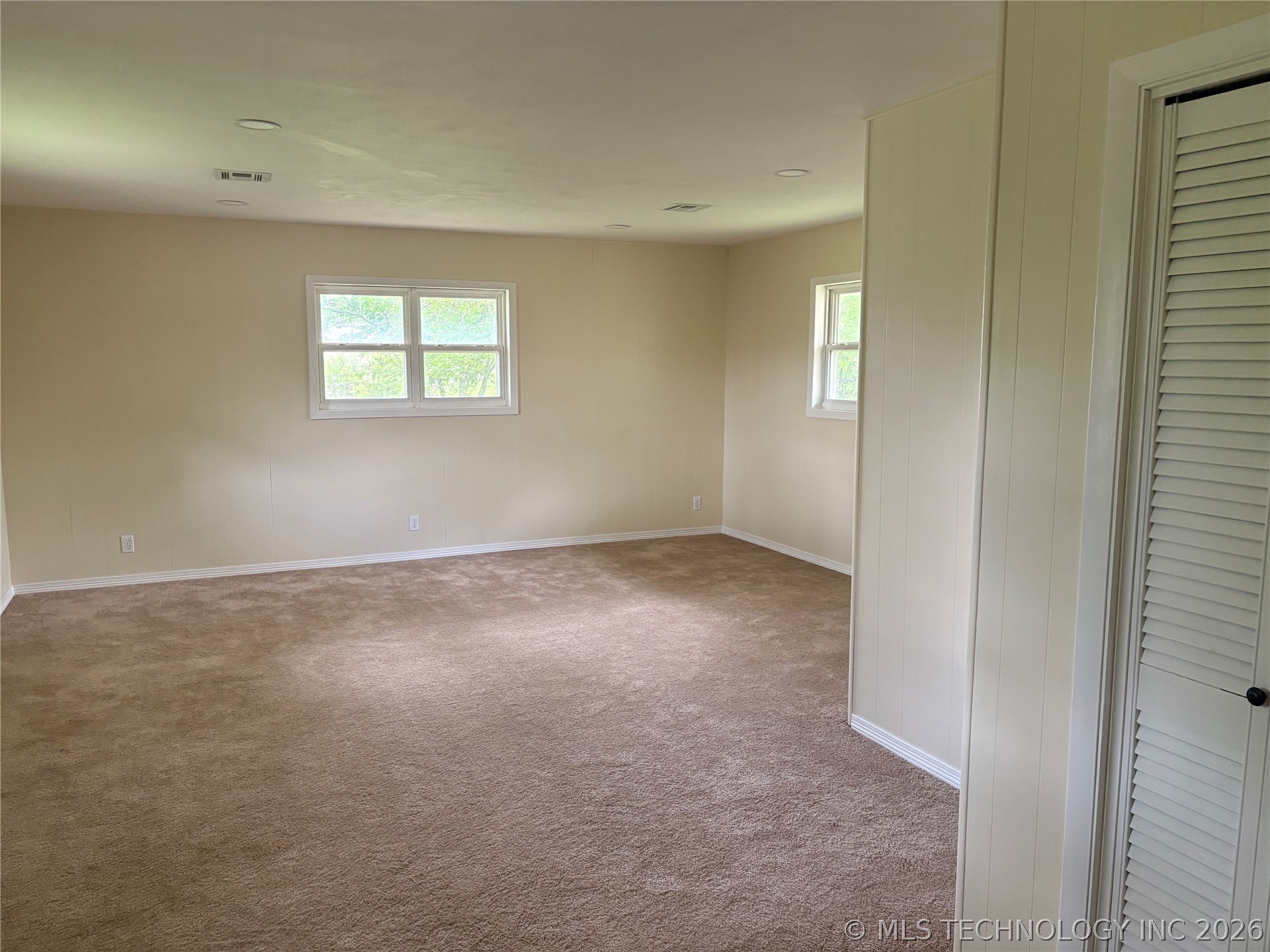 618 SE Wilshire Avenue Bartlesville OK 74006