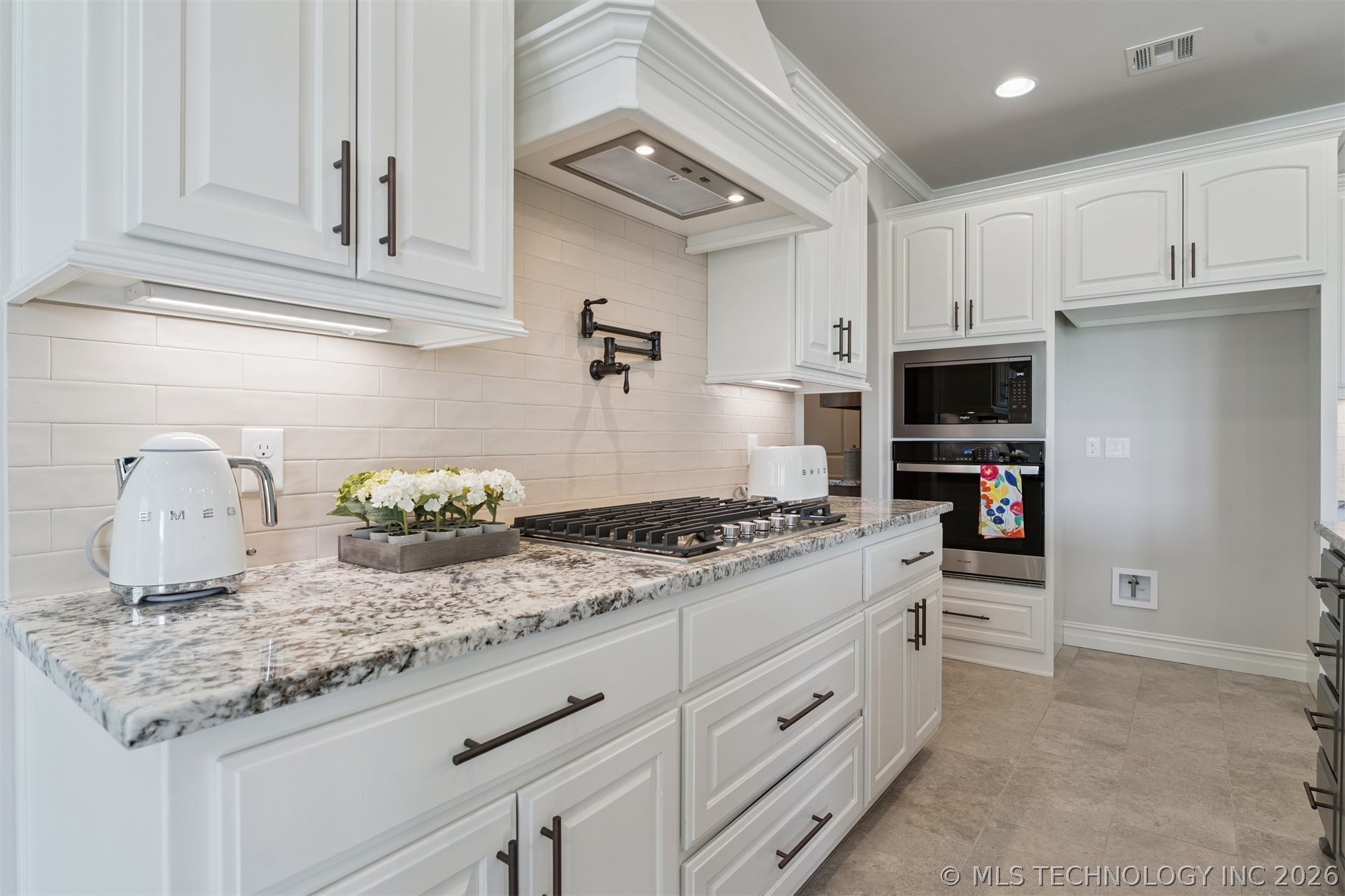 2705 W Twin Oaks Street Broken Arrow OK 74012