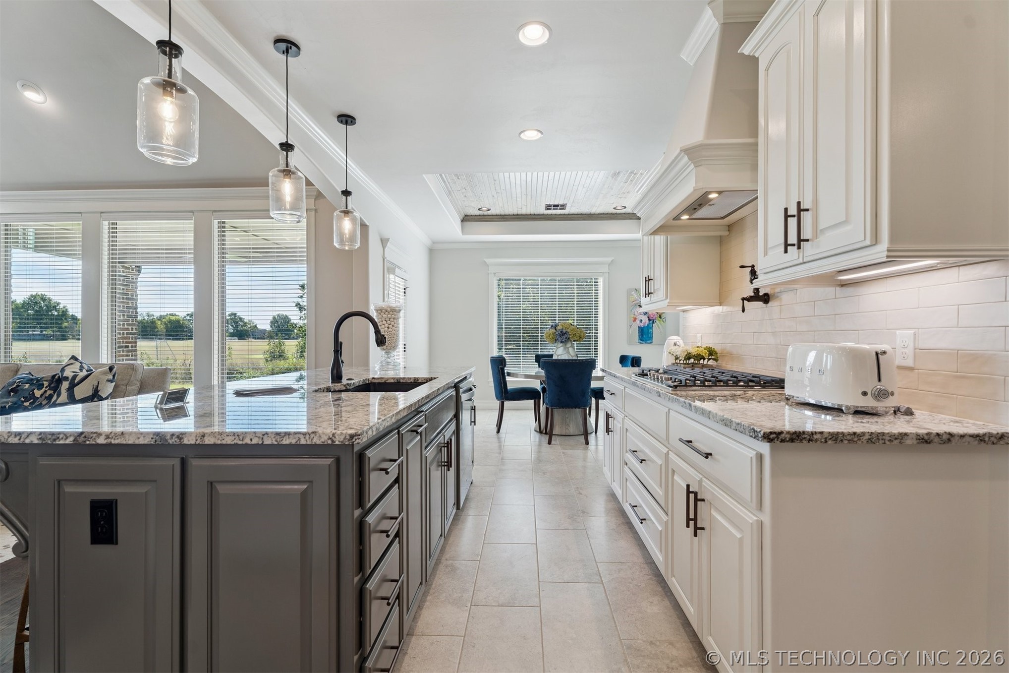 2705 W Twin Oaks Street Broken Arrow OK 74012