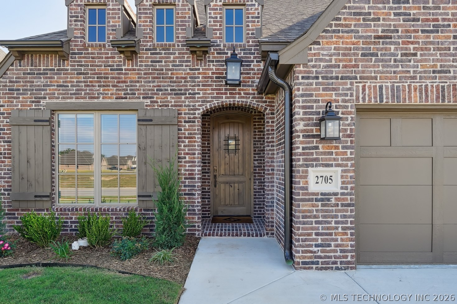 2705 W Twin Oaks Street Broken Arrow OK 74012