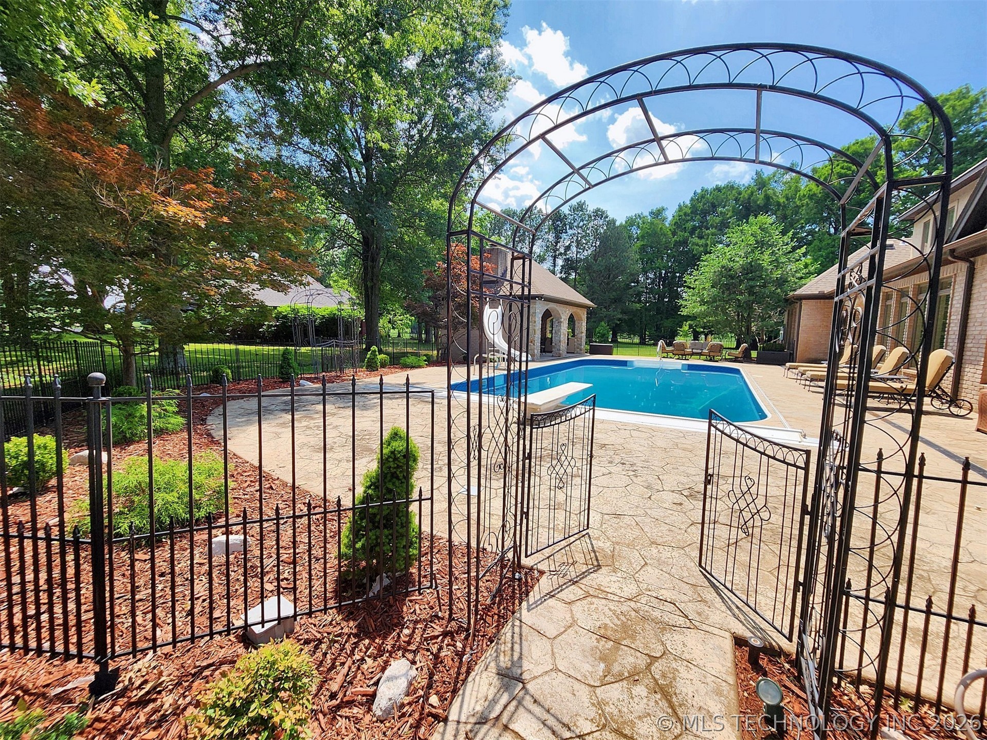 870 Cherry Springs Drive Tahlequah OK 74464