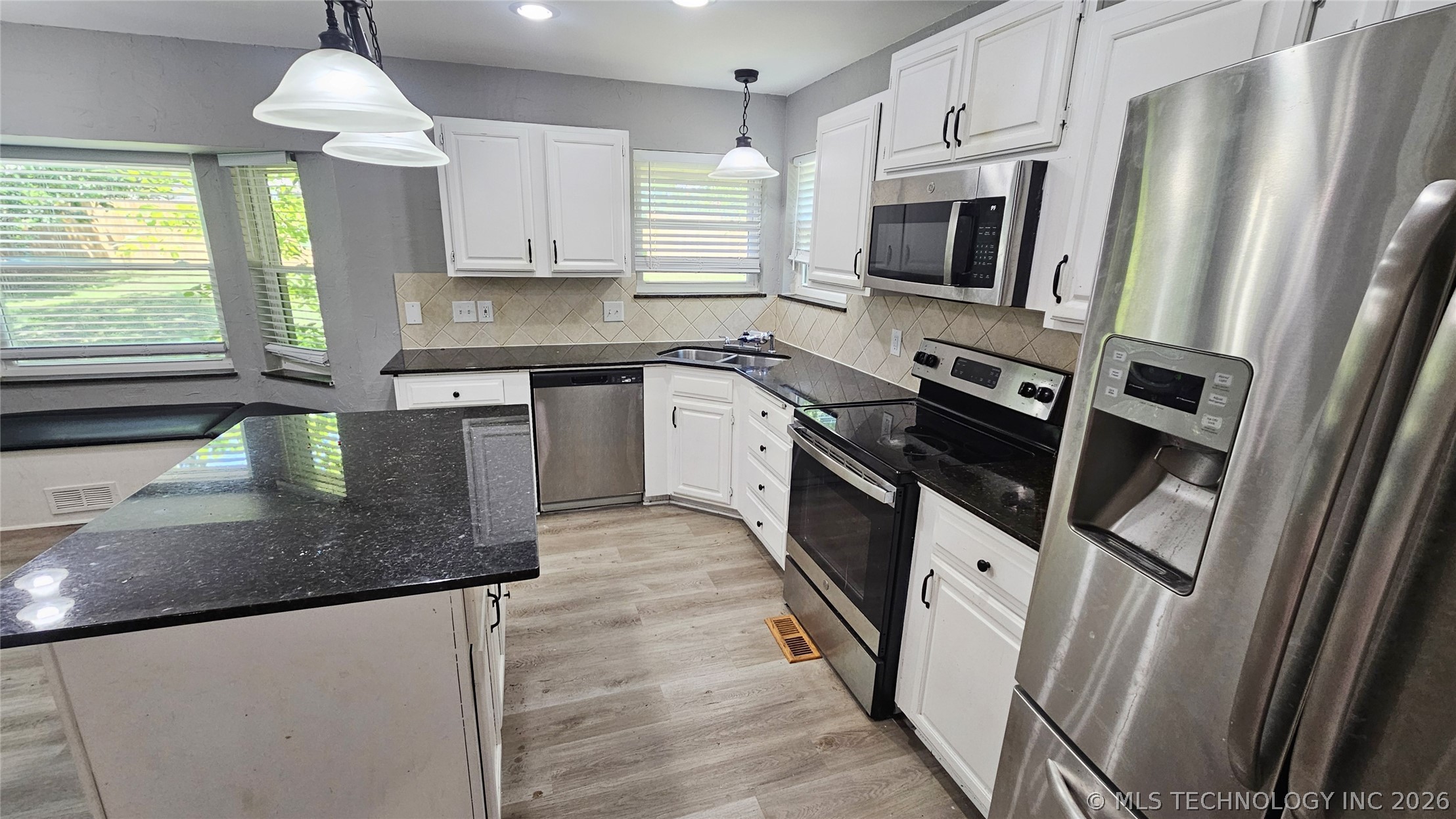100 W Yuma Court Broken Arrow OK 74011