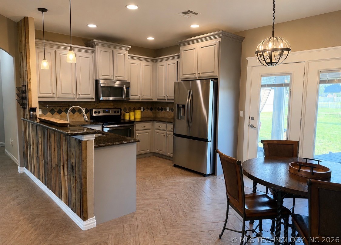 140 Avalanche Road Durant OK 74701